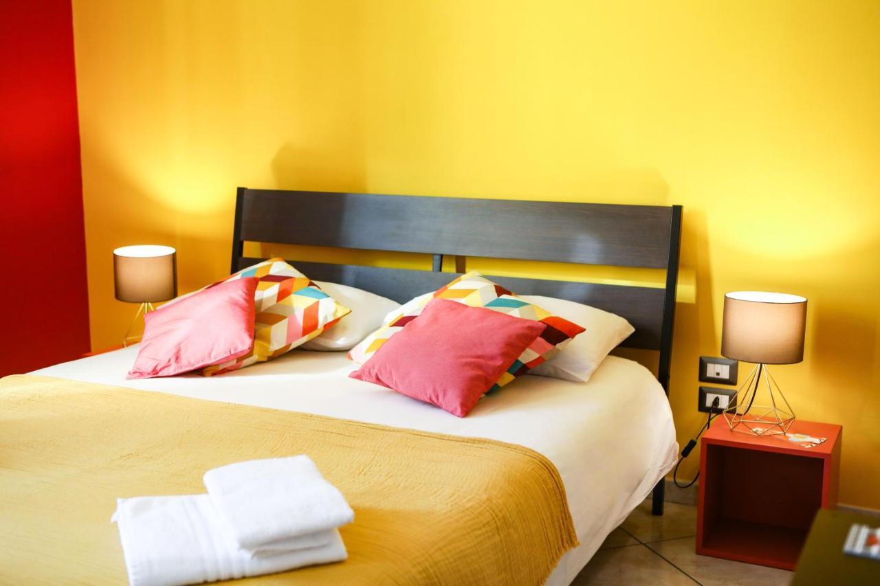 Materdays 24 Bed & Breakfast เนเปิลส์ ภายนอก รูปภาพ