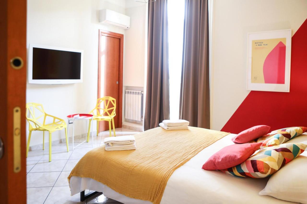 Materdays 24 Bed & Breakfast เนเปิลส์ ภายนอก รูปภาพ